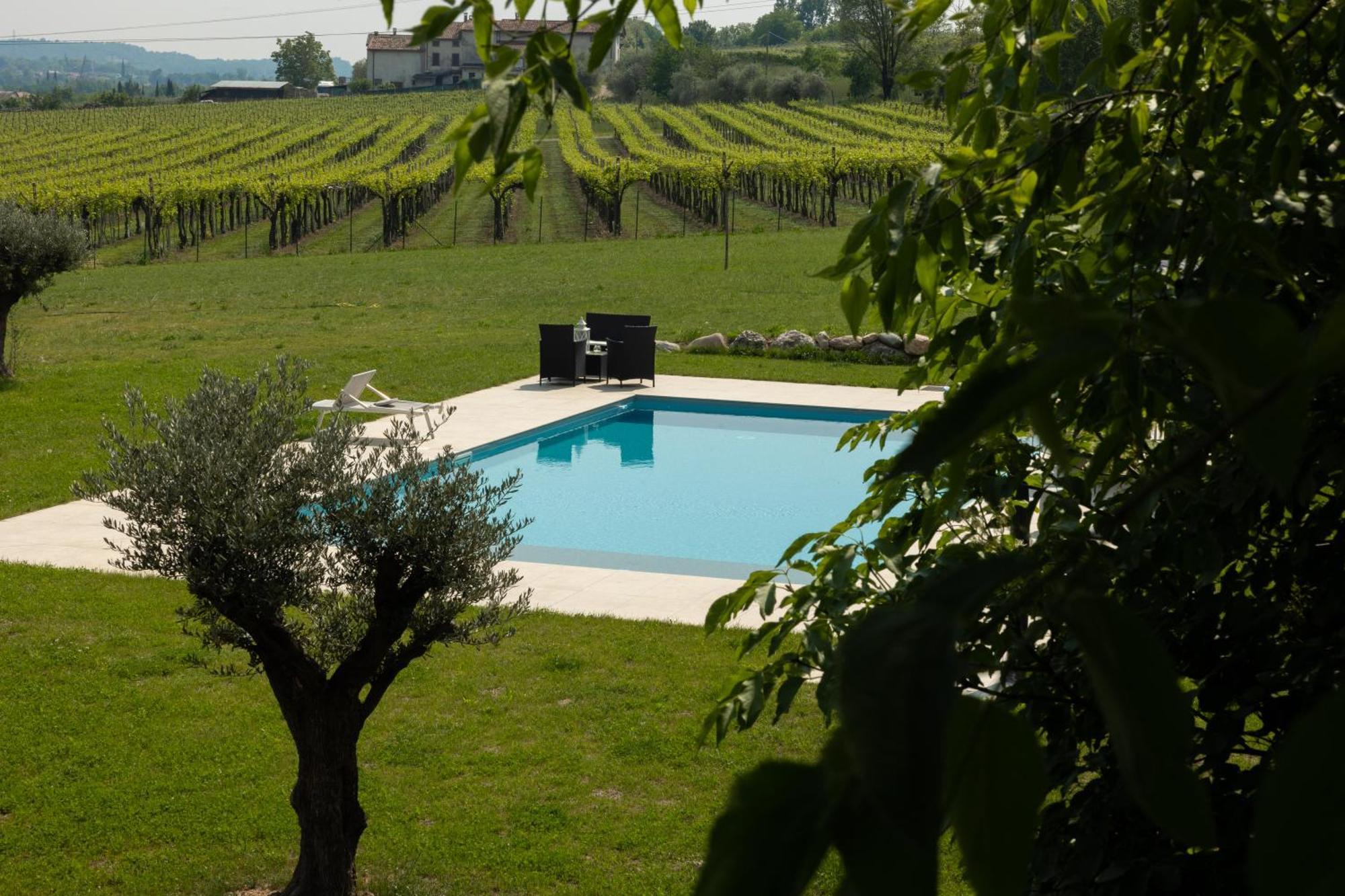 Bed And Breakfast Le Giale Кастельнуово-дель-Гарда Экстерьер фото