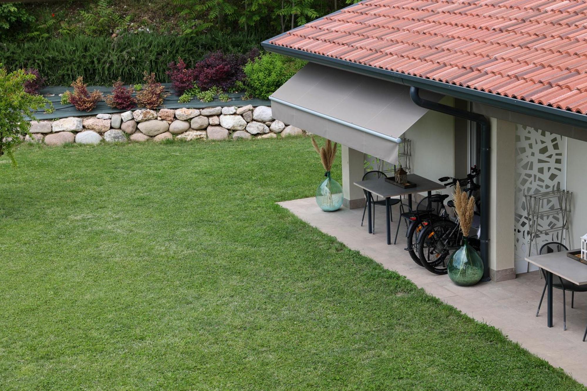 Bed And Breakfast Le Giale Кастельнуово-дель-Гарда Экстерьер фото